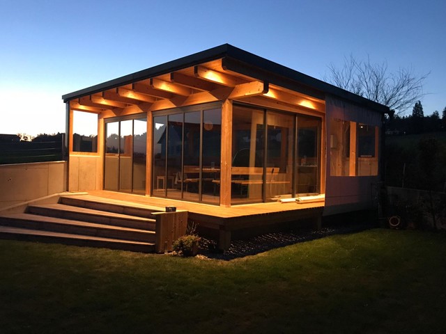 Modernes Gartenhaus Mit Schiebe Dreh Verglasungen Und Schiebeturen Sunflex Modern Gartenhaus Sonstige Von Fenster Schmidinger