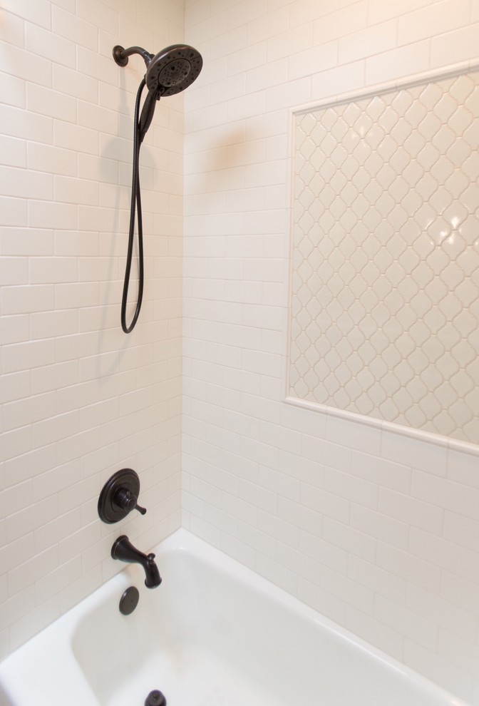 Home design - transitional home design idea in Phoenix