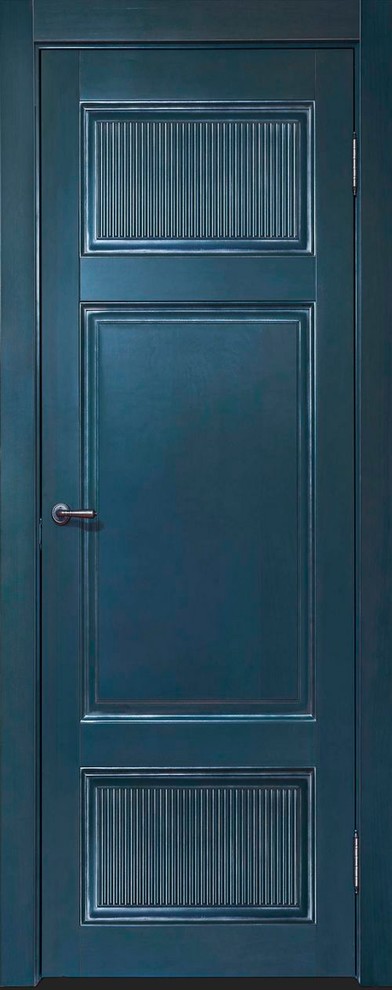 Белые двери