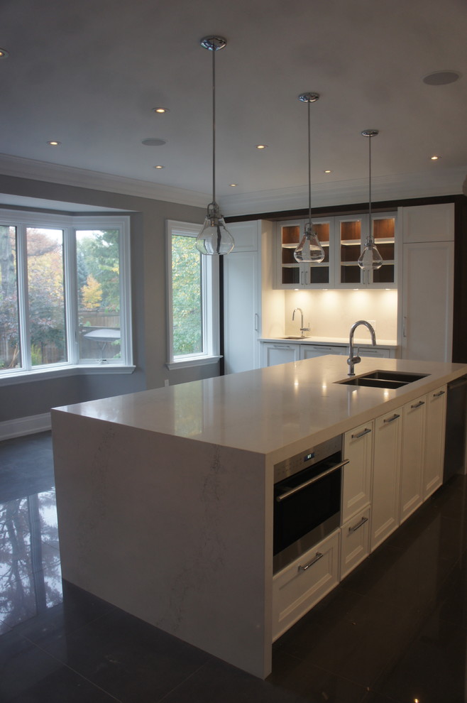 Inspiration for a transitional kitchen remodel in Toronto