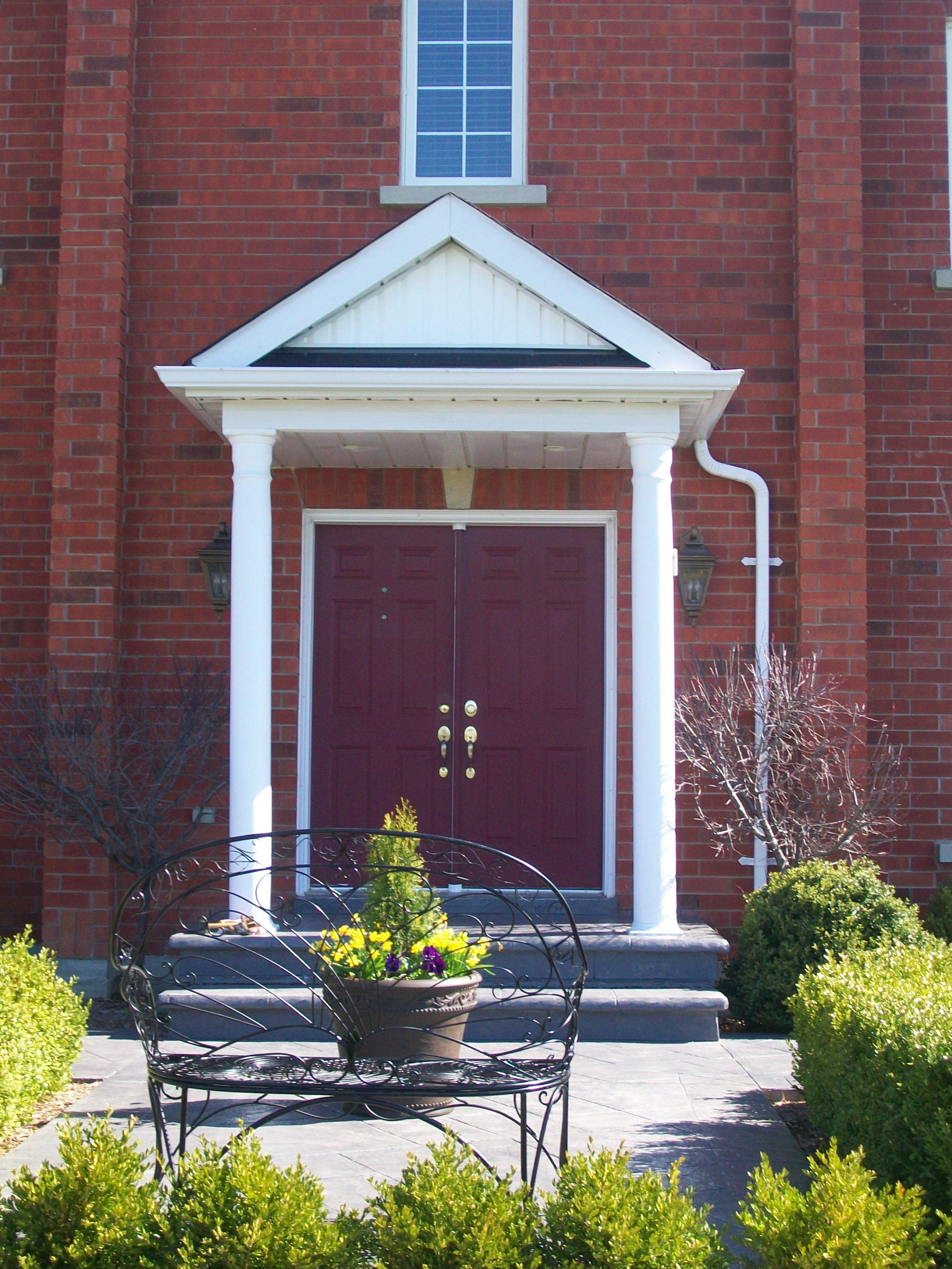 Undersized entrance