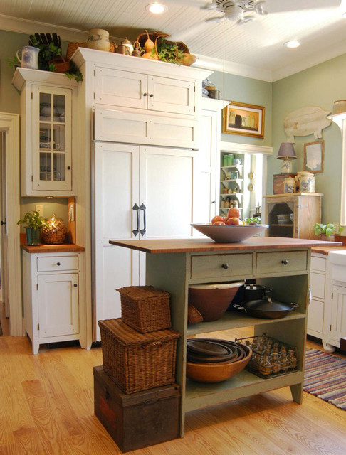 1890 Cottage Style Kitchen traditional
