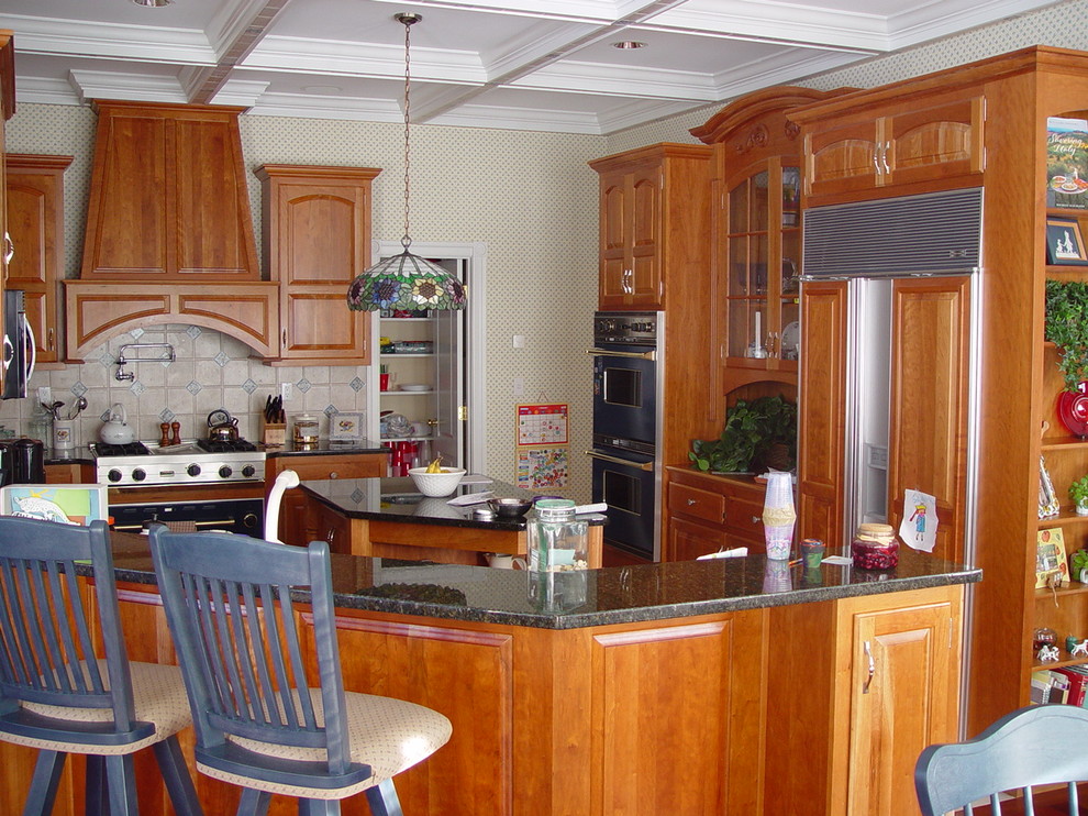 Kitchen - kitchen idea in Baltimore