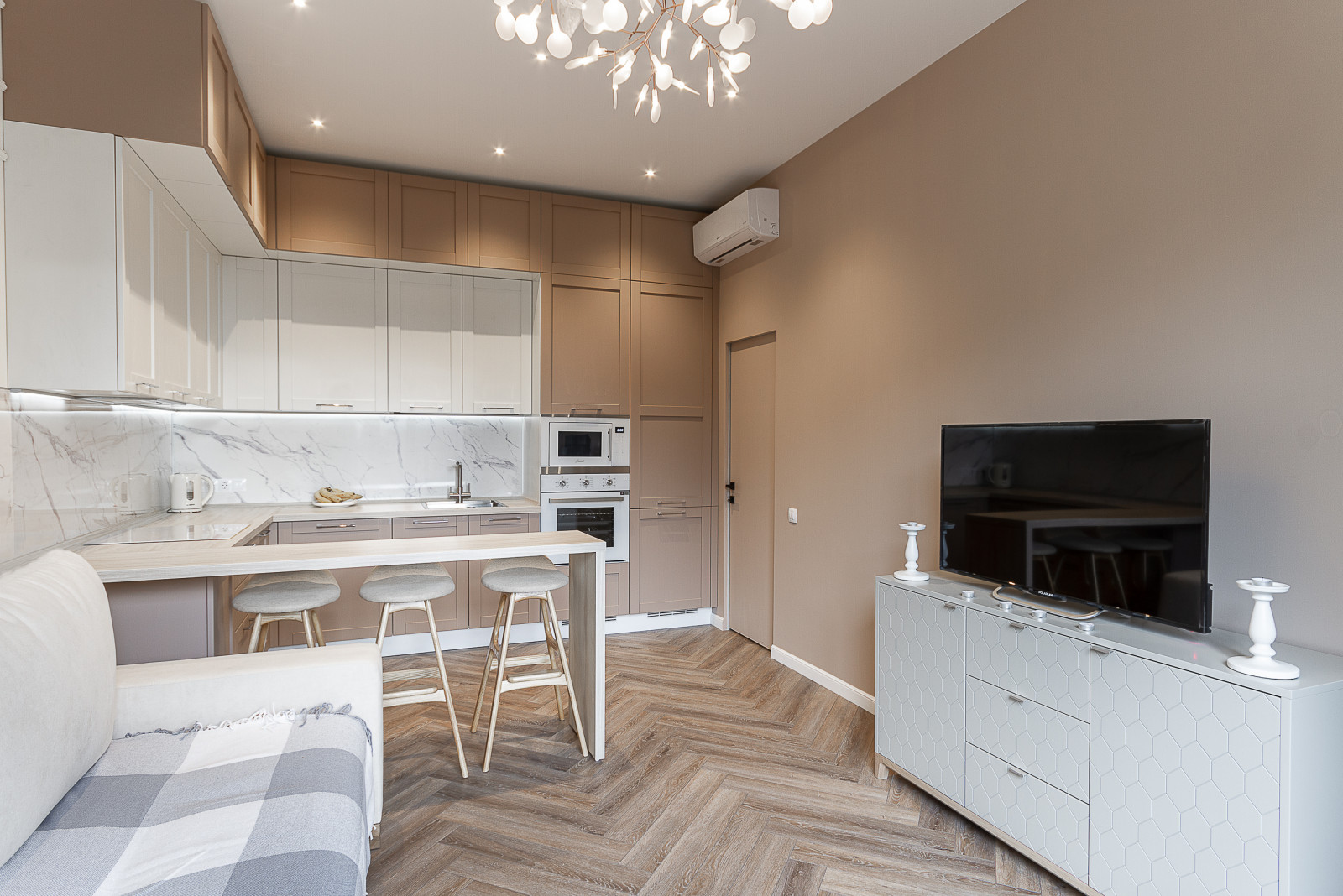 Светлые апартаменты ЗИЛ