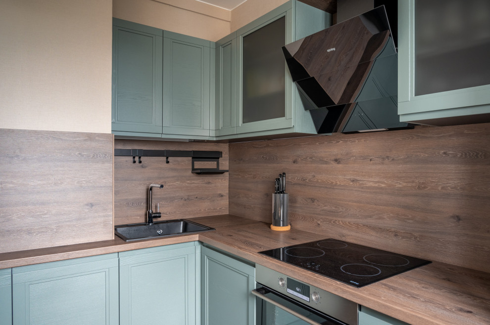 Кухня из массива с интегрированной ручкой