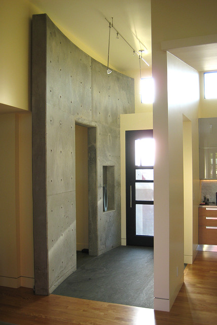 Seamless Integration contemporary-entrance