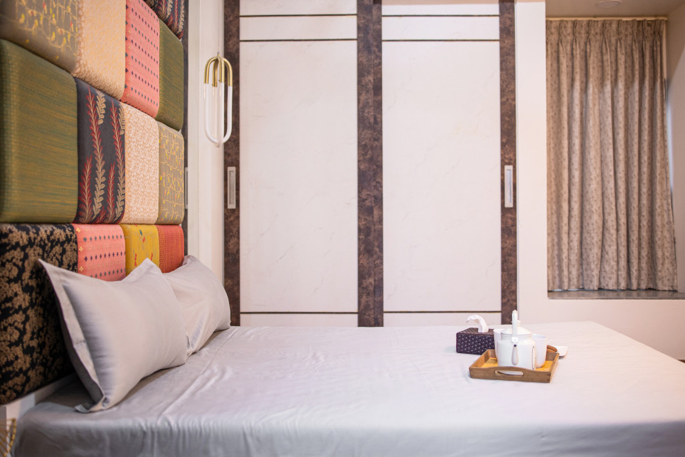 This is an example of a modern bedroom in Mumbai.