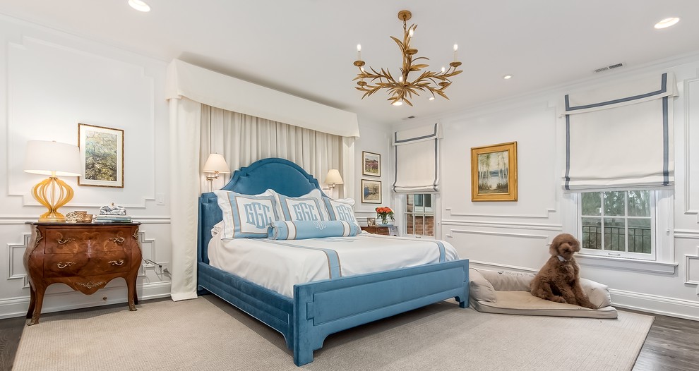 Home design - transitional home design idea in Columbus