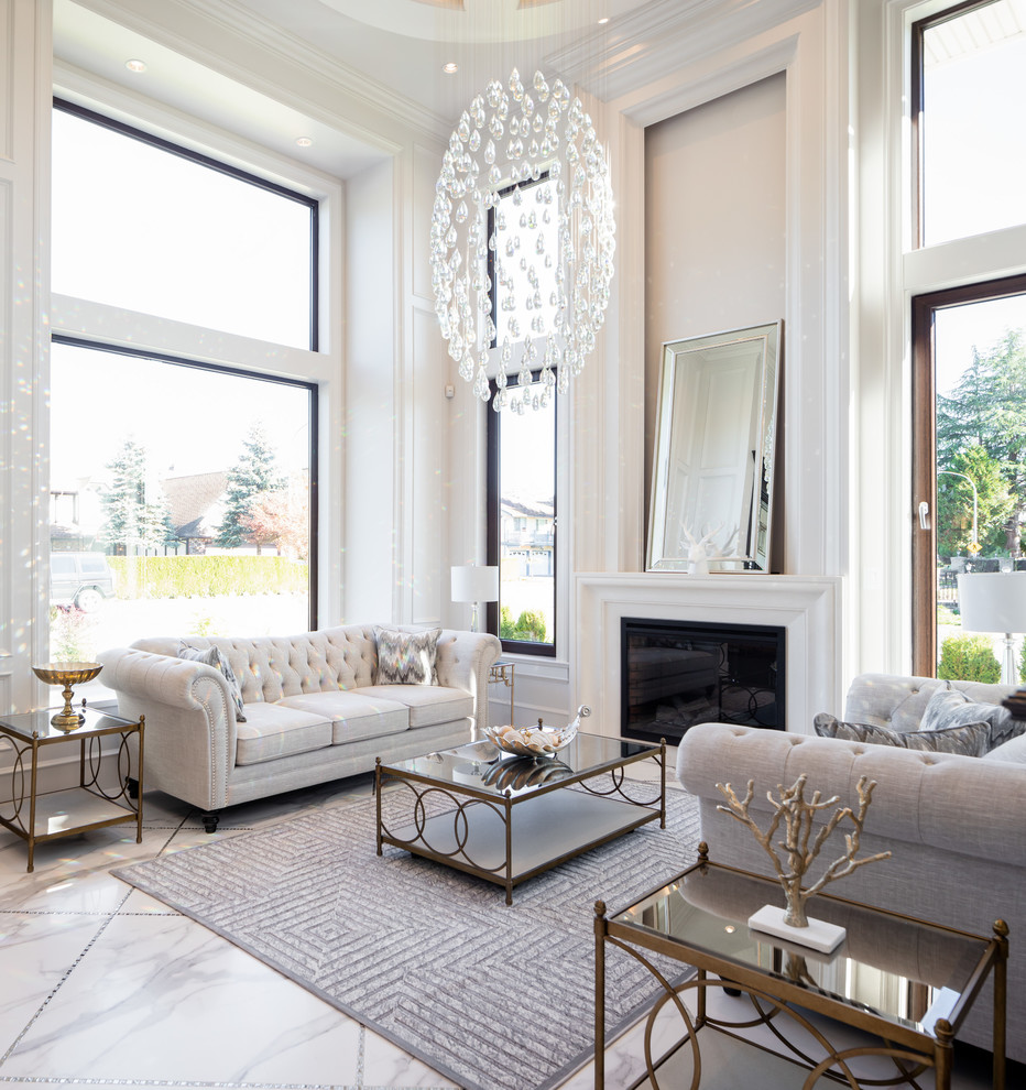 Design ideas for a transitional living room in Vancouver.