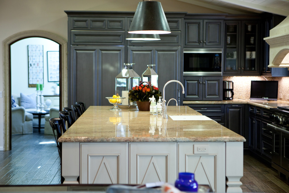 Kitchen - rustic kitchen idea