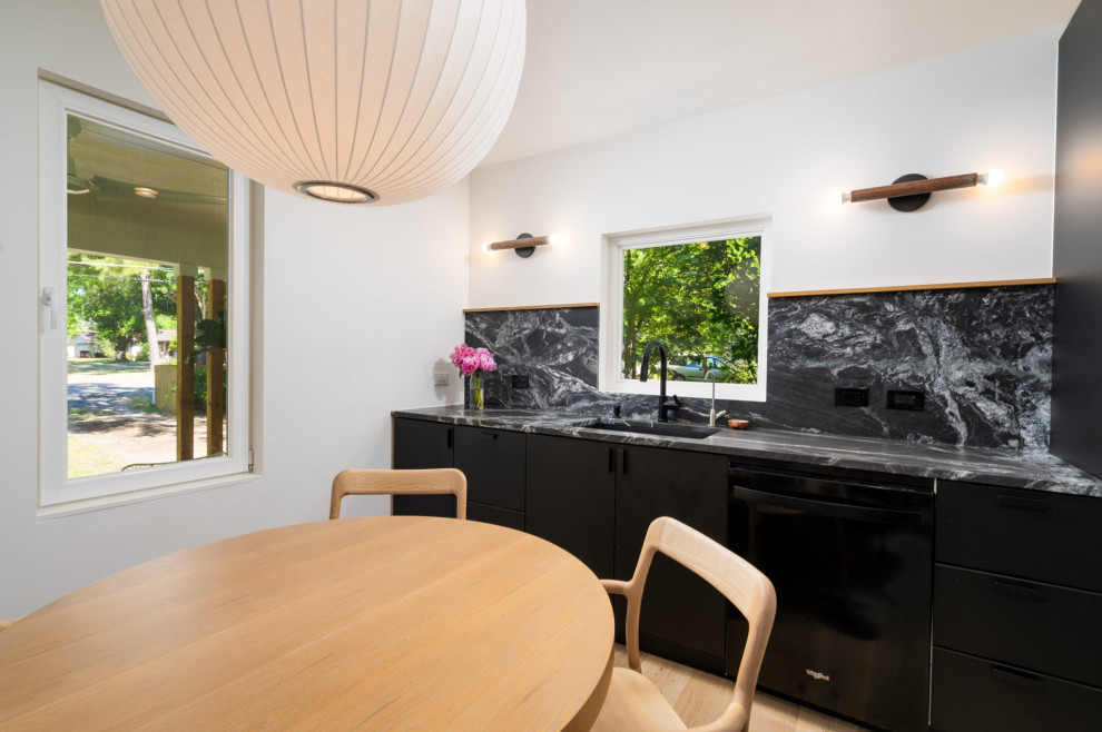 Example of a minimalist kitchen design in Austin