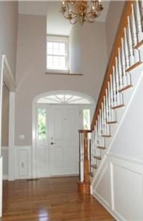 Design ideas for a classic entrance in Columbus.