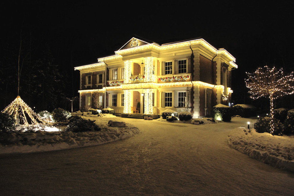 Новогоднее украшение фасада