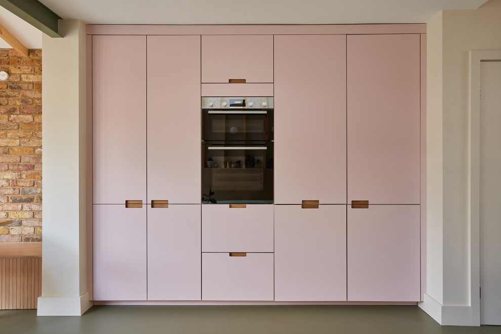 This is an example of a scandinavian kitchen in London.