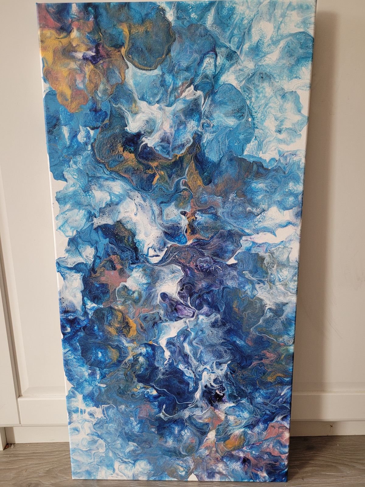 Интерьерные картины в наличии