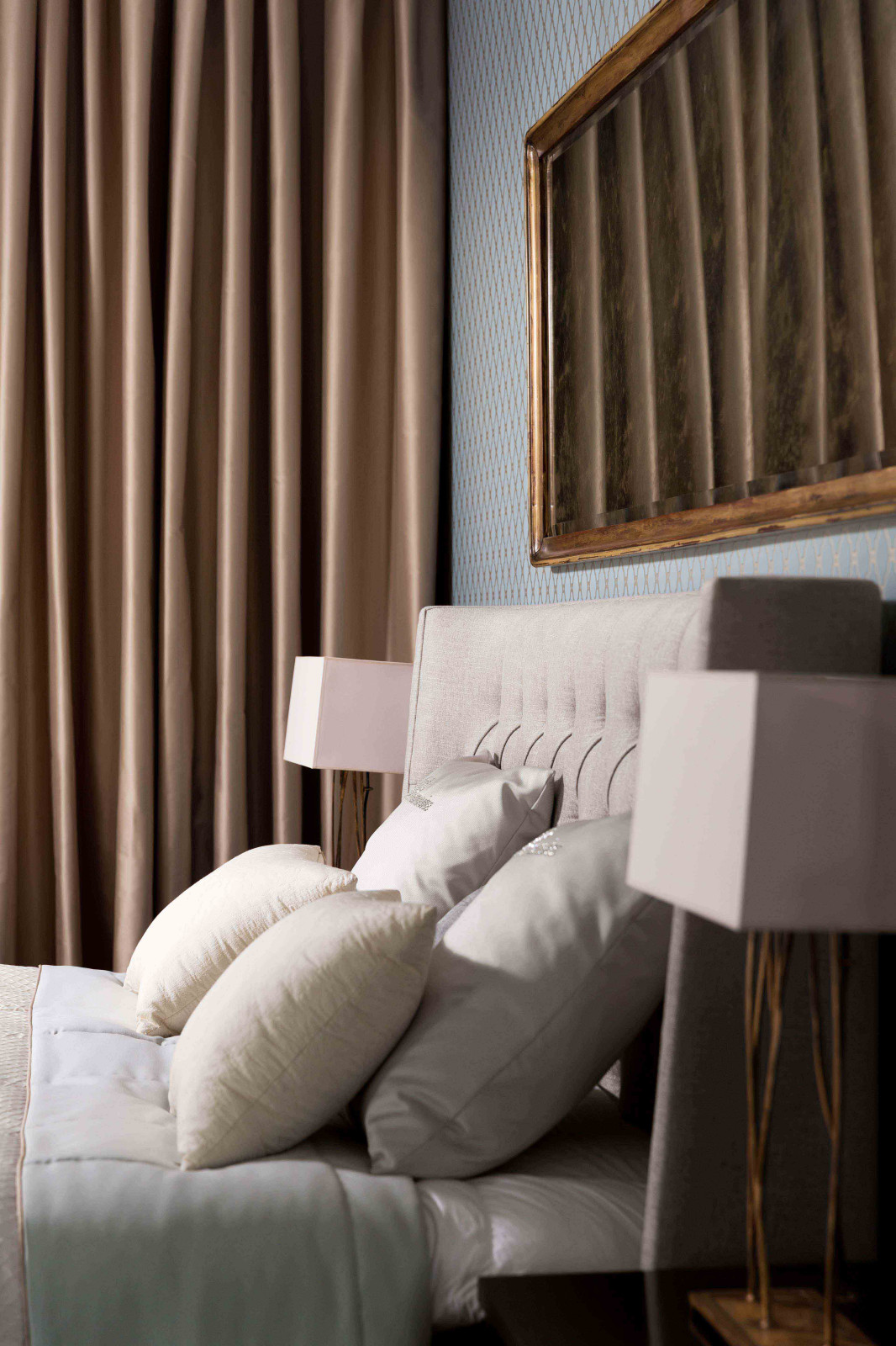 Light classic by MARTINarchitects