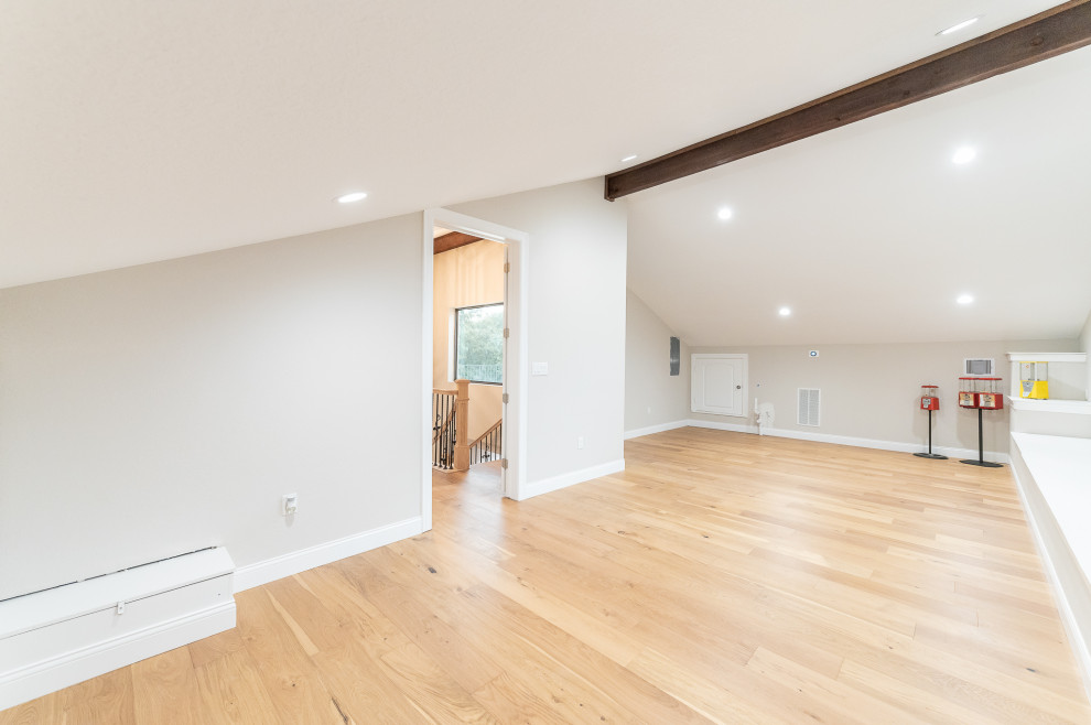 102 Cloverleaf