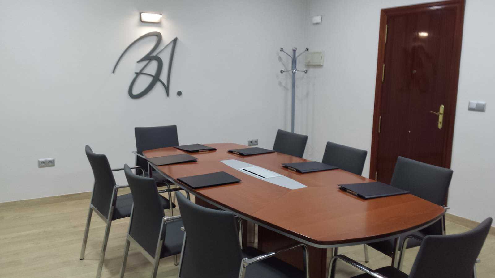 Sala de juntas, Abogados Juan Bautista Cano, en Málaga (proyecto y reforma 2018)