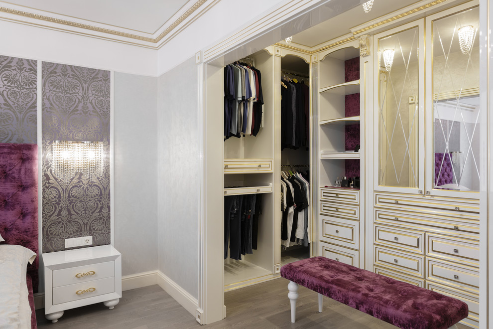 Дом с дворцовой роскошью.