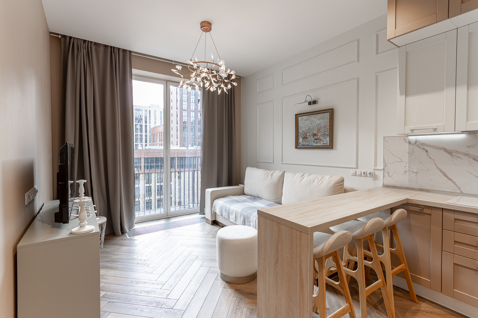 Светлые апартаменты ЗИЛ