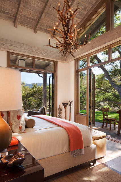 Carmel Wilderness Escape Rustikal Schlafzimmer San