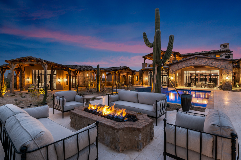 Inspiration for an expansive traditional patio in Phoenix.