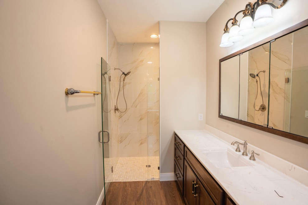 Bathroom 22