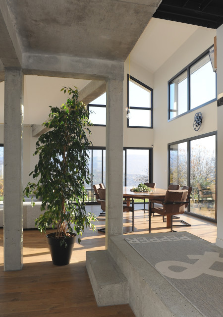 La Maison Blanchet &ndash; Savoie minimalistisch-wohnzimmer