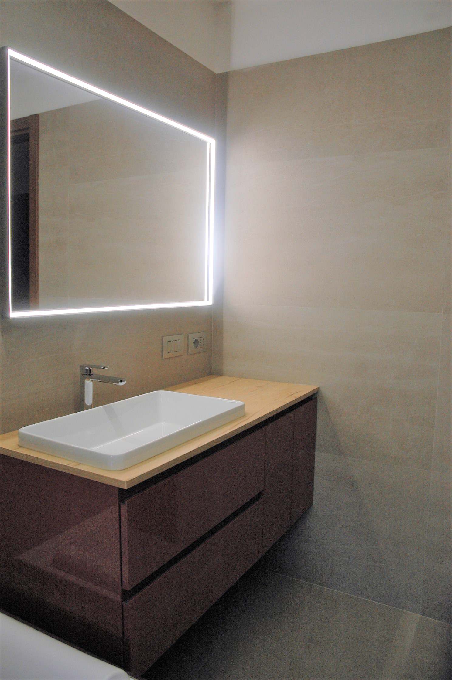LAVABO  BAGNO PADRONALE!
