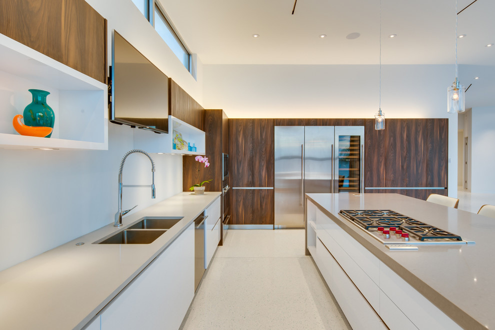 Inspiration for a large modern kitchen remodel