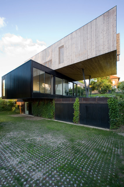 Maison R contemporaneo-ingresso