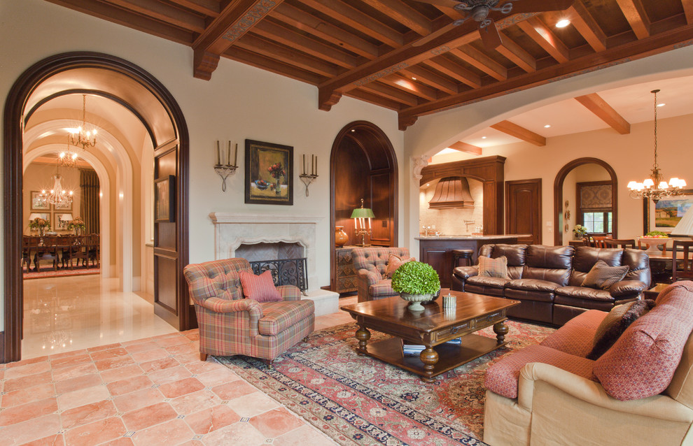 Photo of a mediterranean living room in Houston.