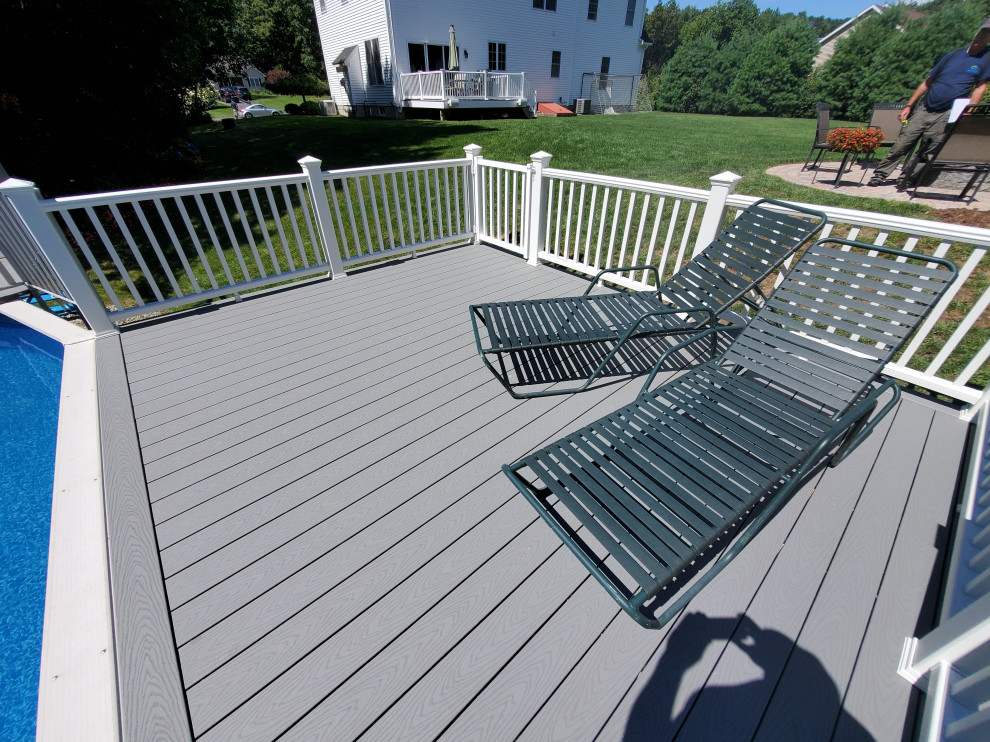 Modern Pool Deck