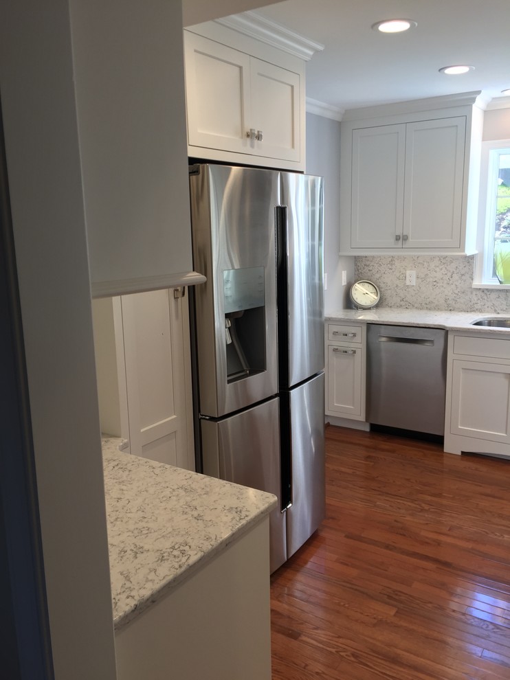 White Kitchen with Full-height backsplash