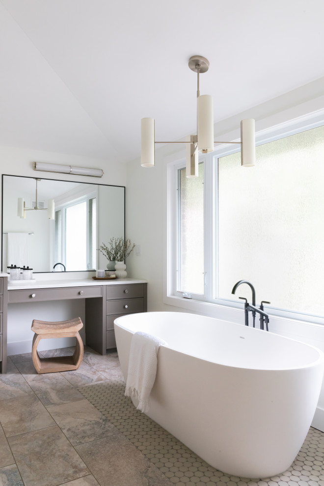 Bathroom - transitional bathroom idea
