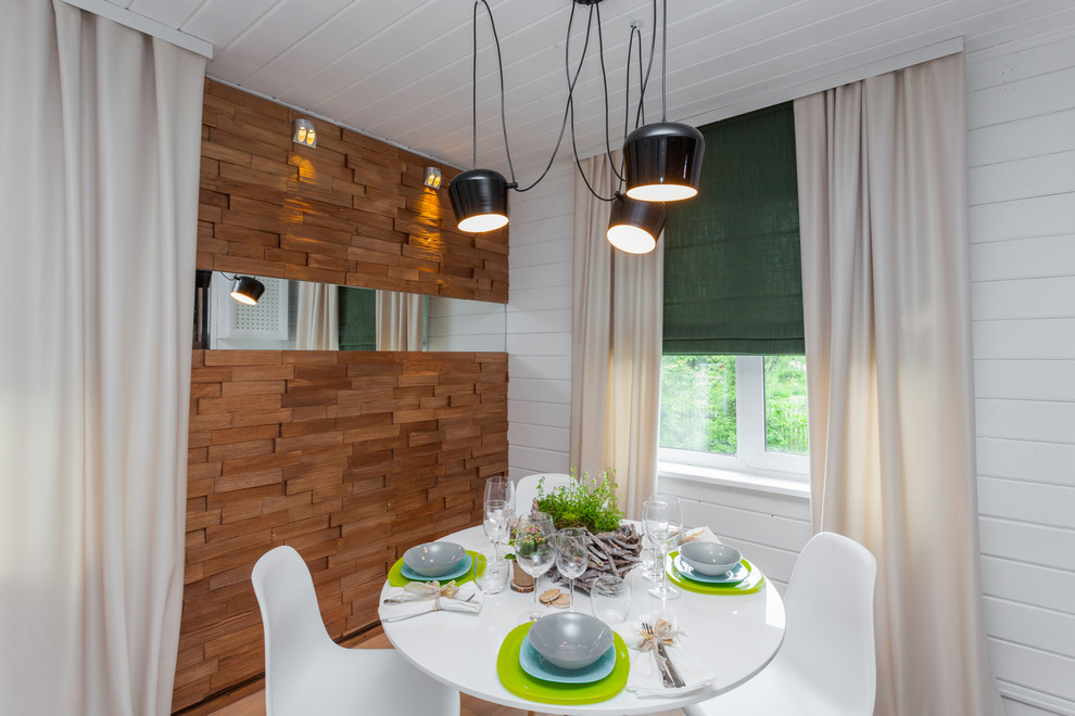 СВОБОДНАЯ ГОСТИНАЯ