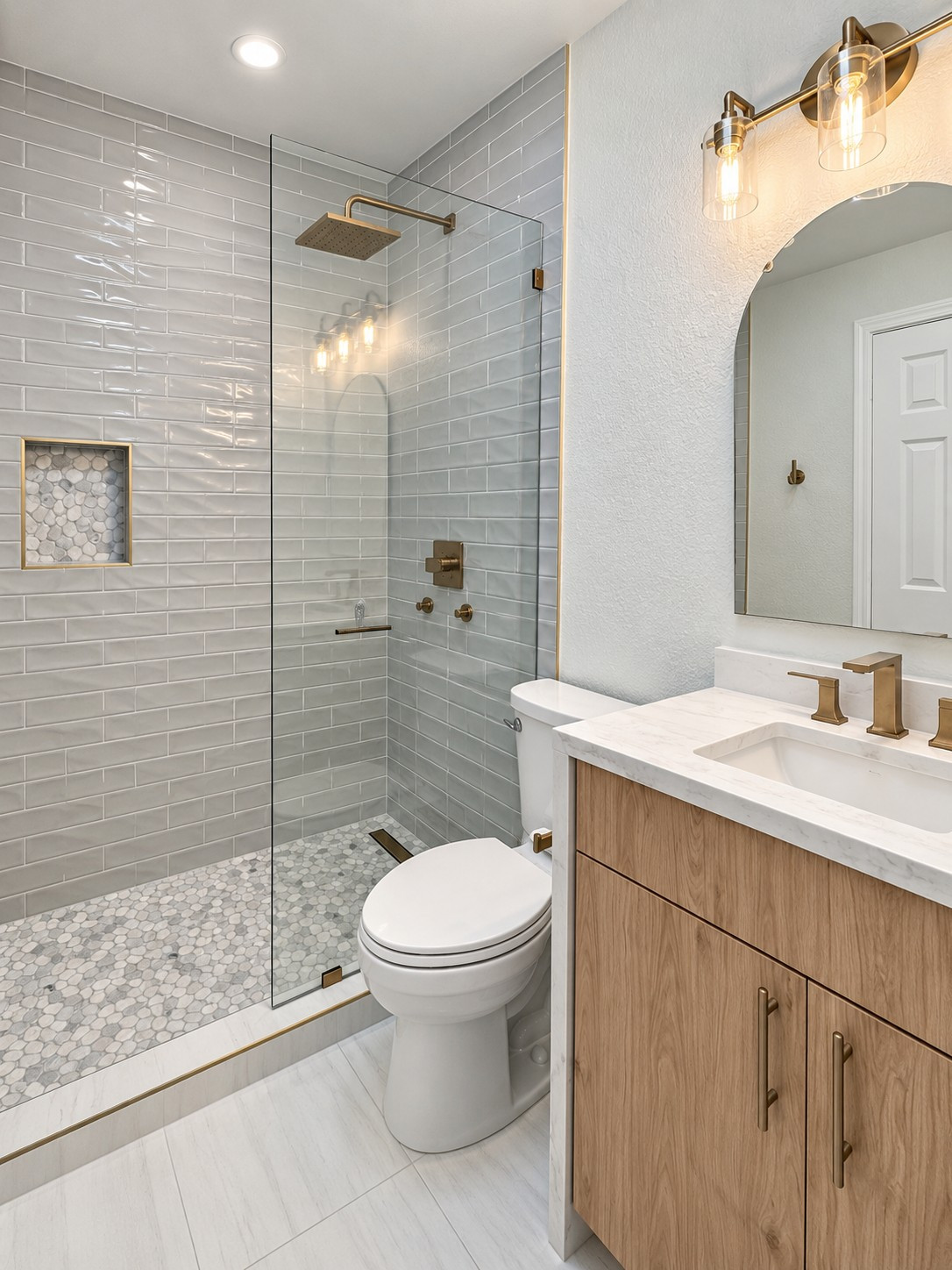 Complete Guest Bathroom Remodeling in Cypress, TX
