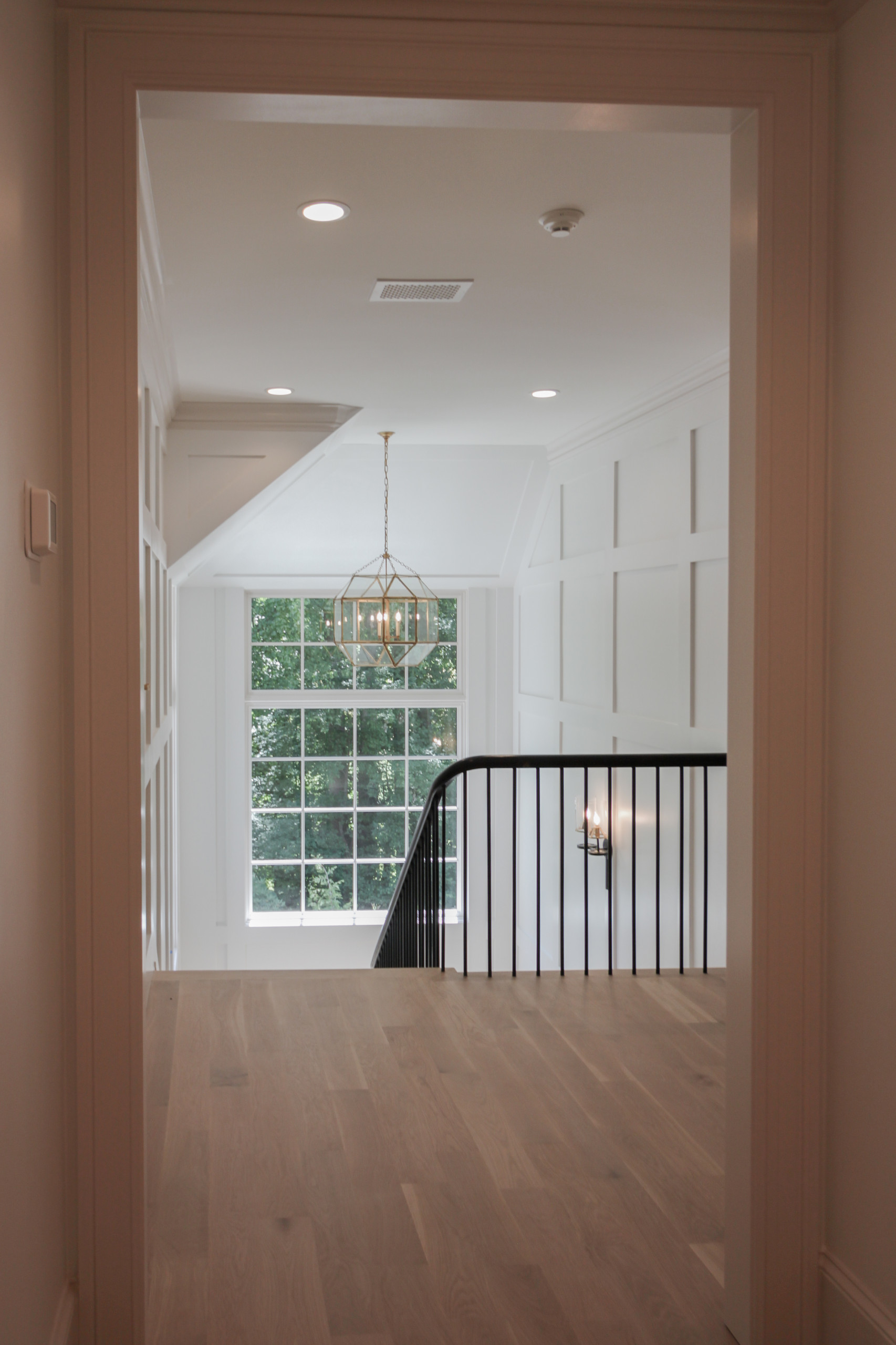 88_Clean & Modern Staircase, Arlington VA 22207
