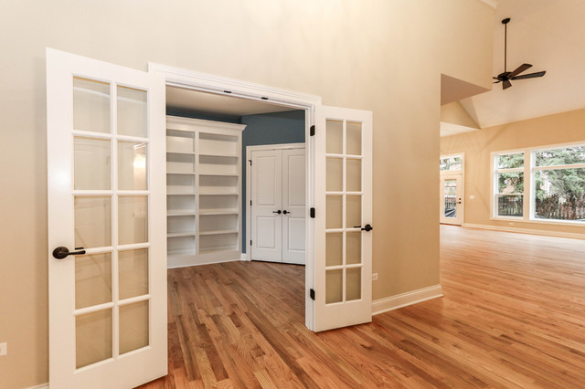 Custom First Floor Master | Downtown Naperville craftsman