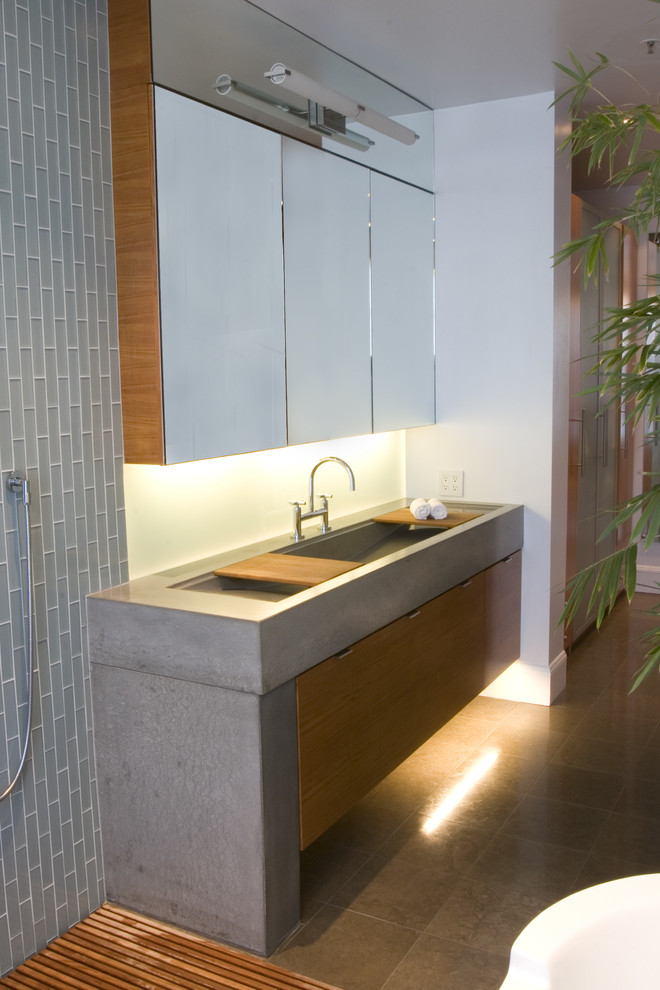 This is an example of a contemporary bathroom in San Francisco with an integrated sink.