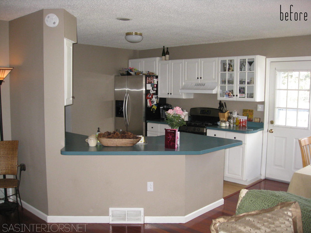 Example of a transitional kitchen design in Boston