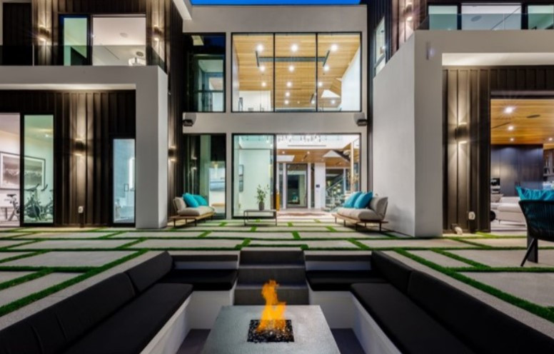 Hutton Drive 90210