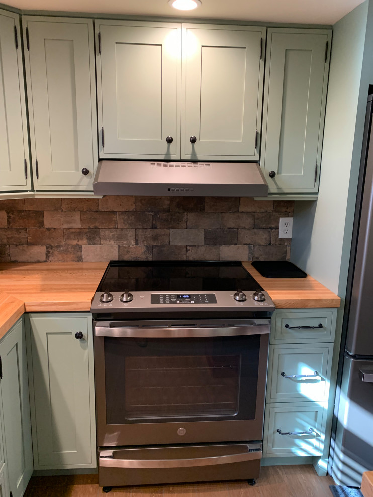 "S" Custom Kitchen
