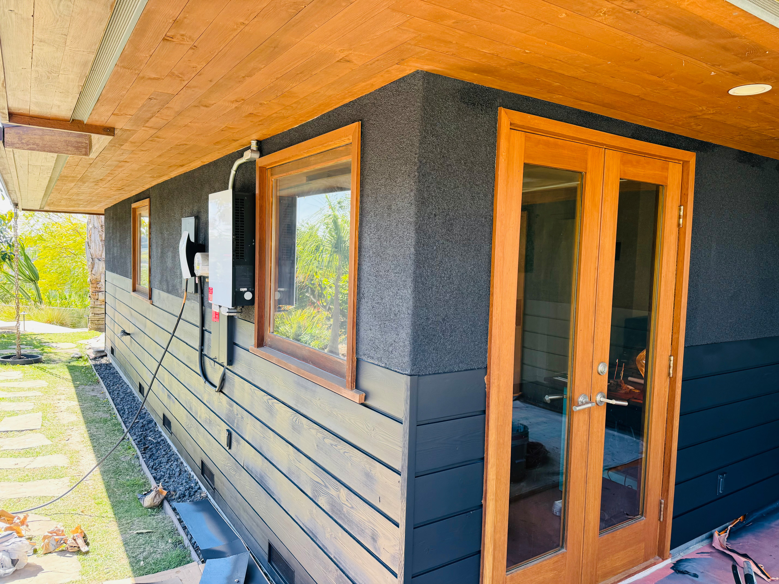 Montecito Heights | Black California Rancher Home