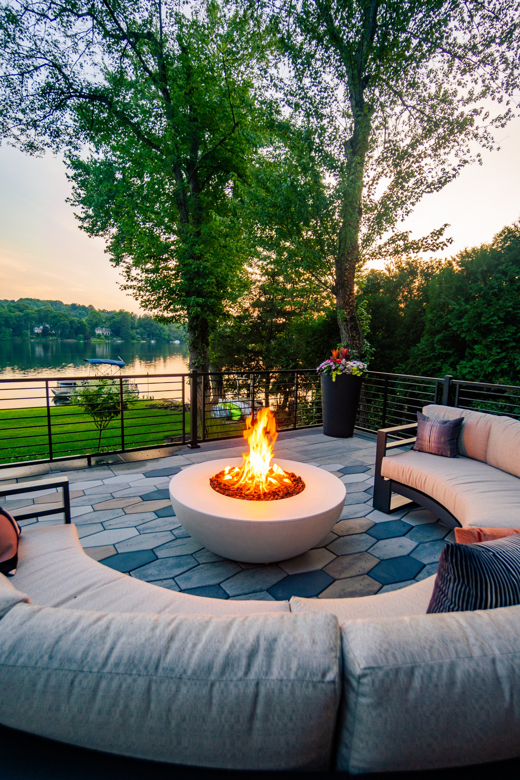 Pines Lake Modern Retreat