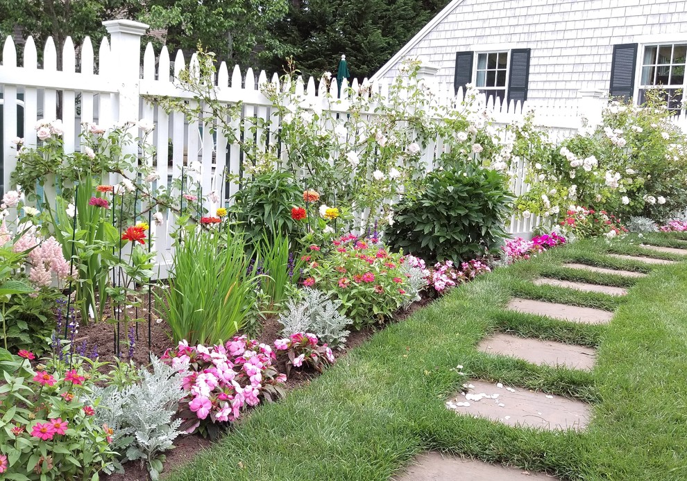 Photo of a traditional garden in Boston.