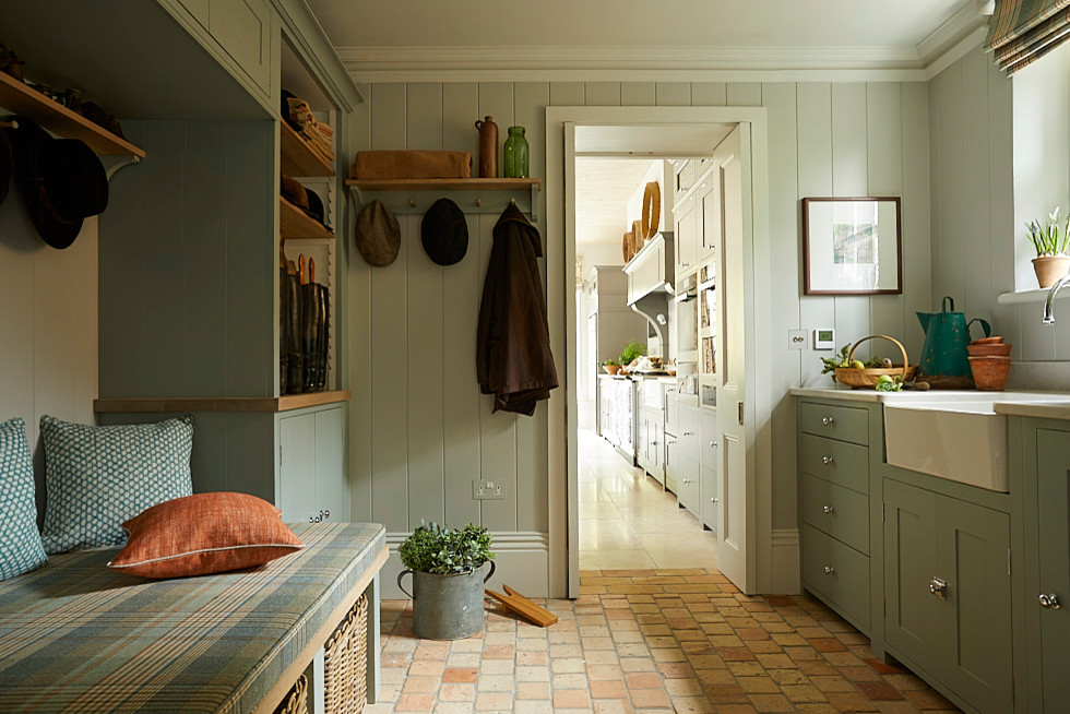 This is an example of a country laundry room in Gloucestershire.