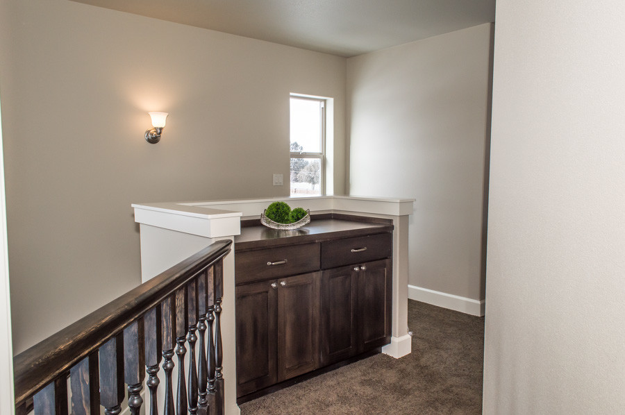 Hallway - transitional hallway idea
