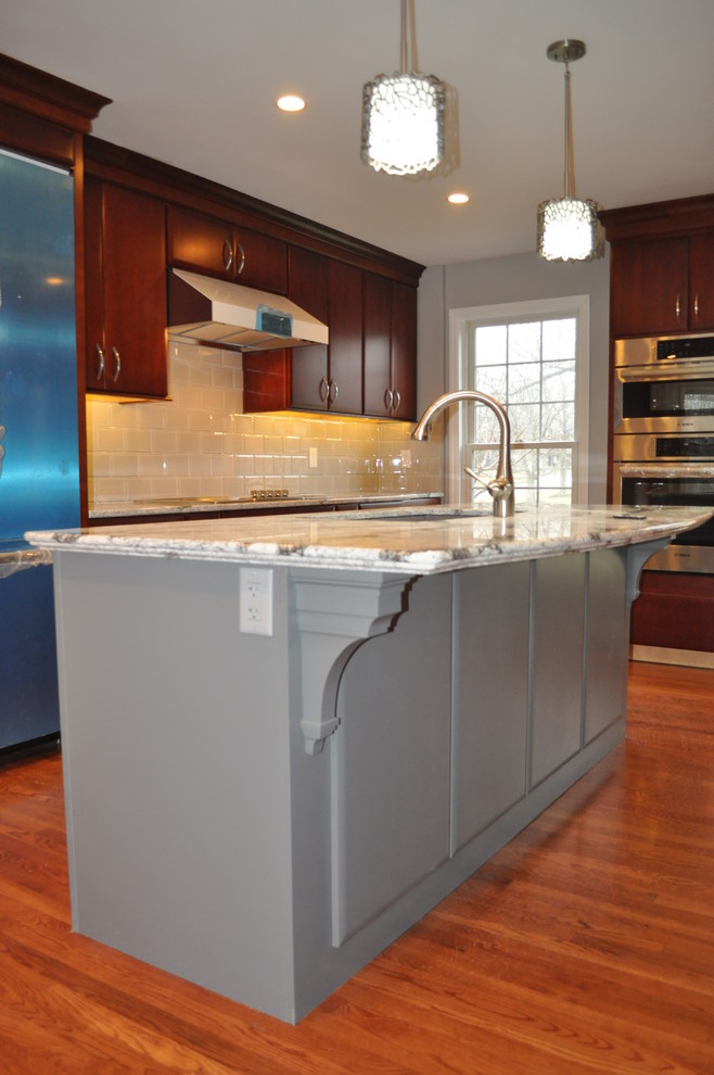 Inspiration for a transitional kitchen remodel in Cincinnati