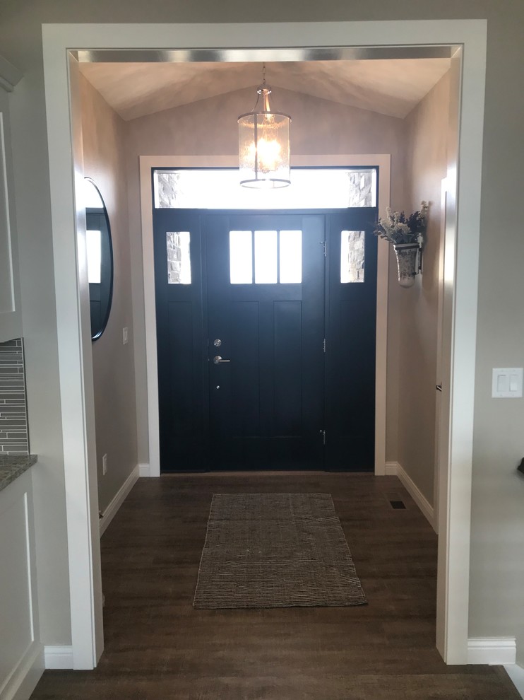 Home design - transitional home design idea in Cedar Rapids